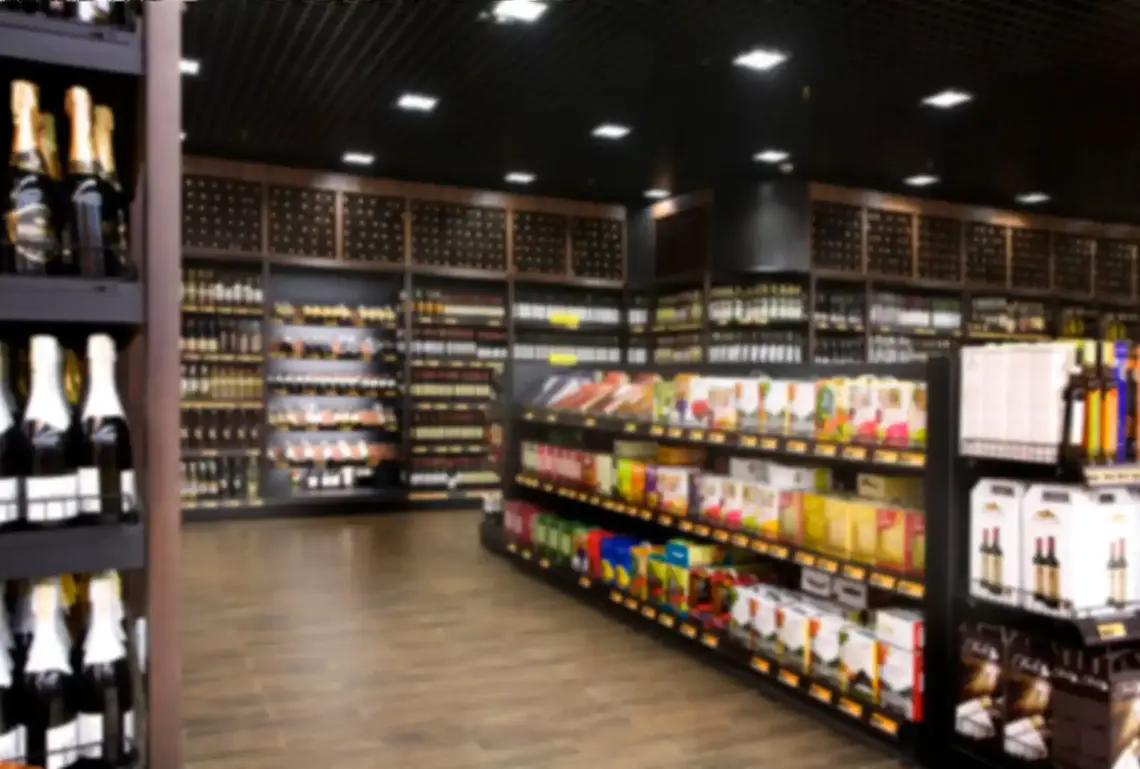 Photo de rayon vin en grande distribution